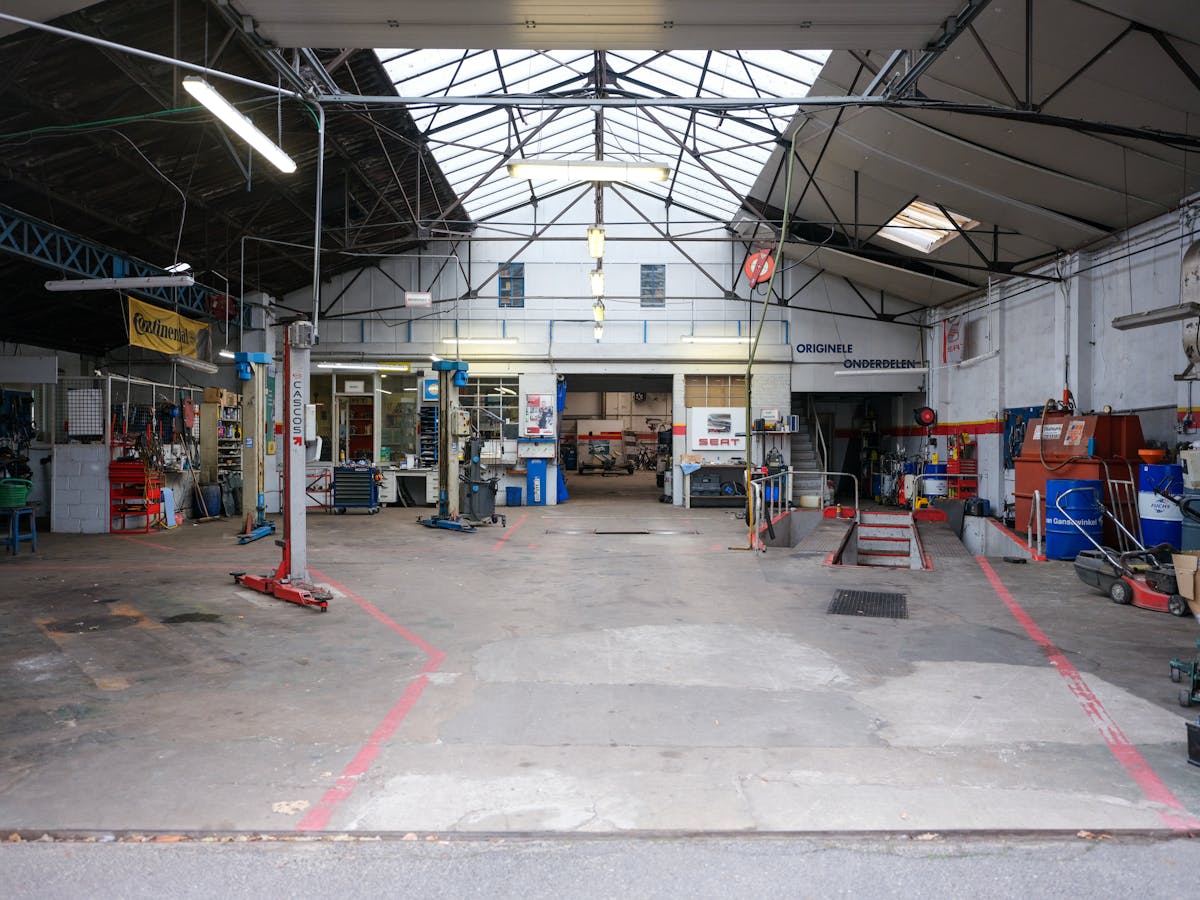 Magazijnen (810 m²) met showroom (273 m²) te koop in Kruisem - foto 5