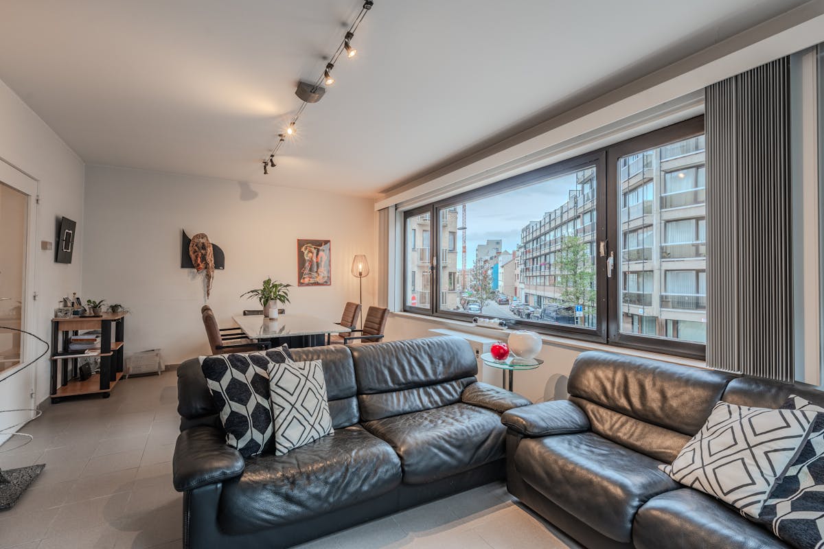 Lichtrijk 2-slaapkamer hoekappartement te koop te Oostende - foto 5