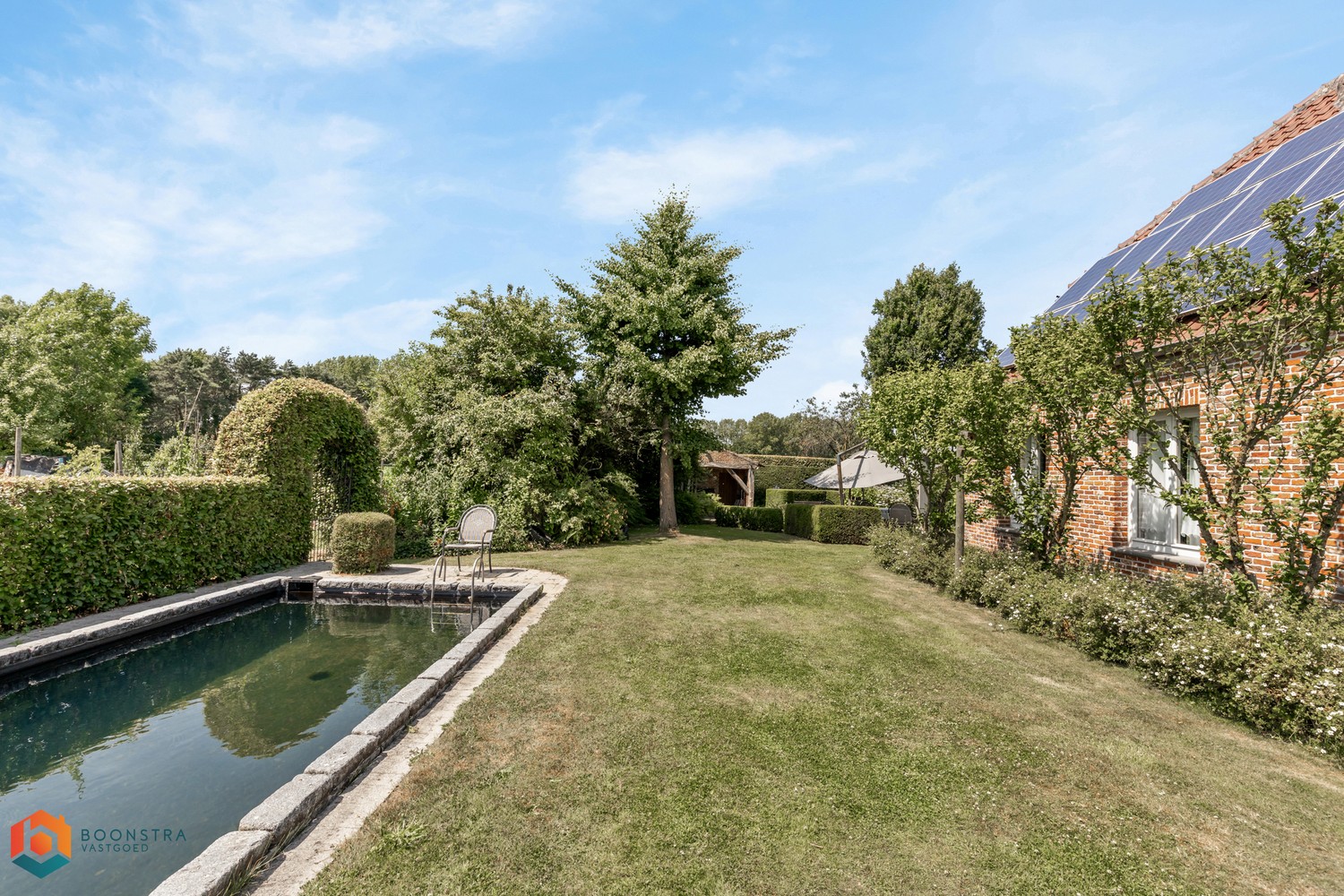 Hoeve op een ruim perceel van 5307 m² in prachtige groene omgeving - foto 2