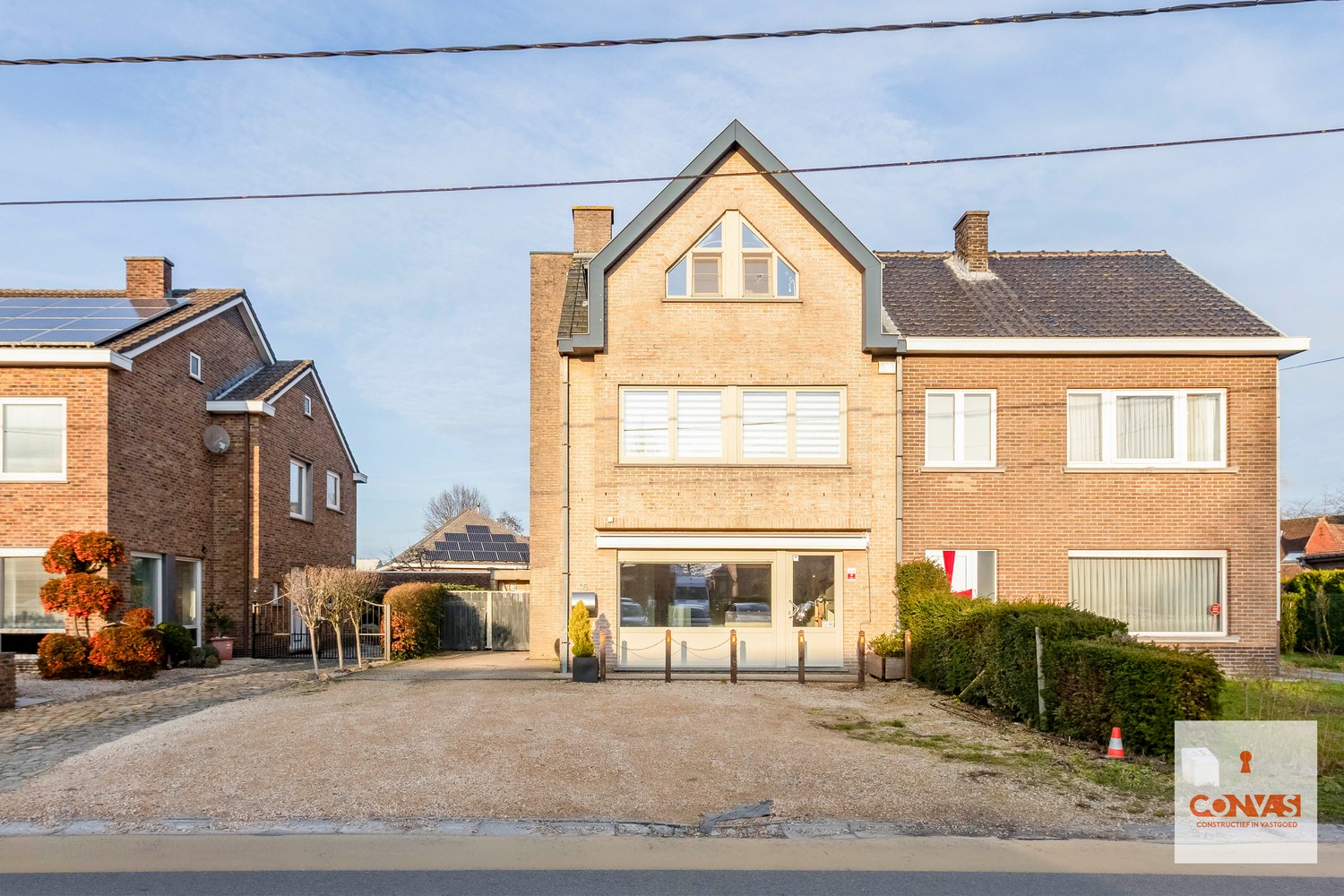 Goedgelegen handelspand met ruime woonst en tuin - photo 1