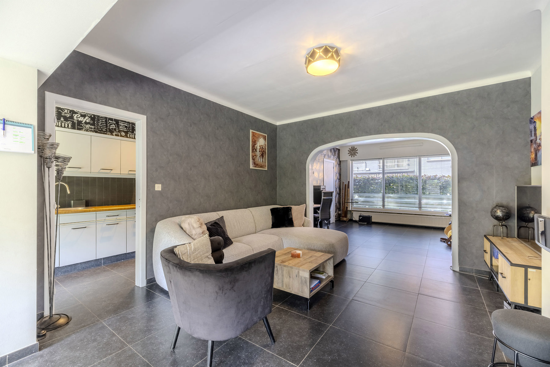 Instapklare woning met 4 slpks, 2 badks en gezellige tuin - foto 4