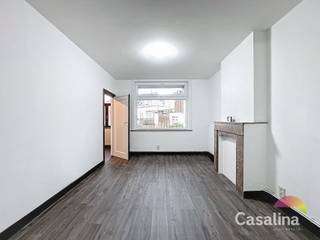 Casalina Real Estate biedt te huur aan - Ongemeubeld appartement van 76m² op de 1e verdieping (zonder lift), ideaal gelegen in de buurt van...