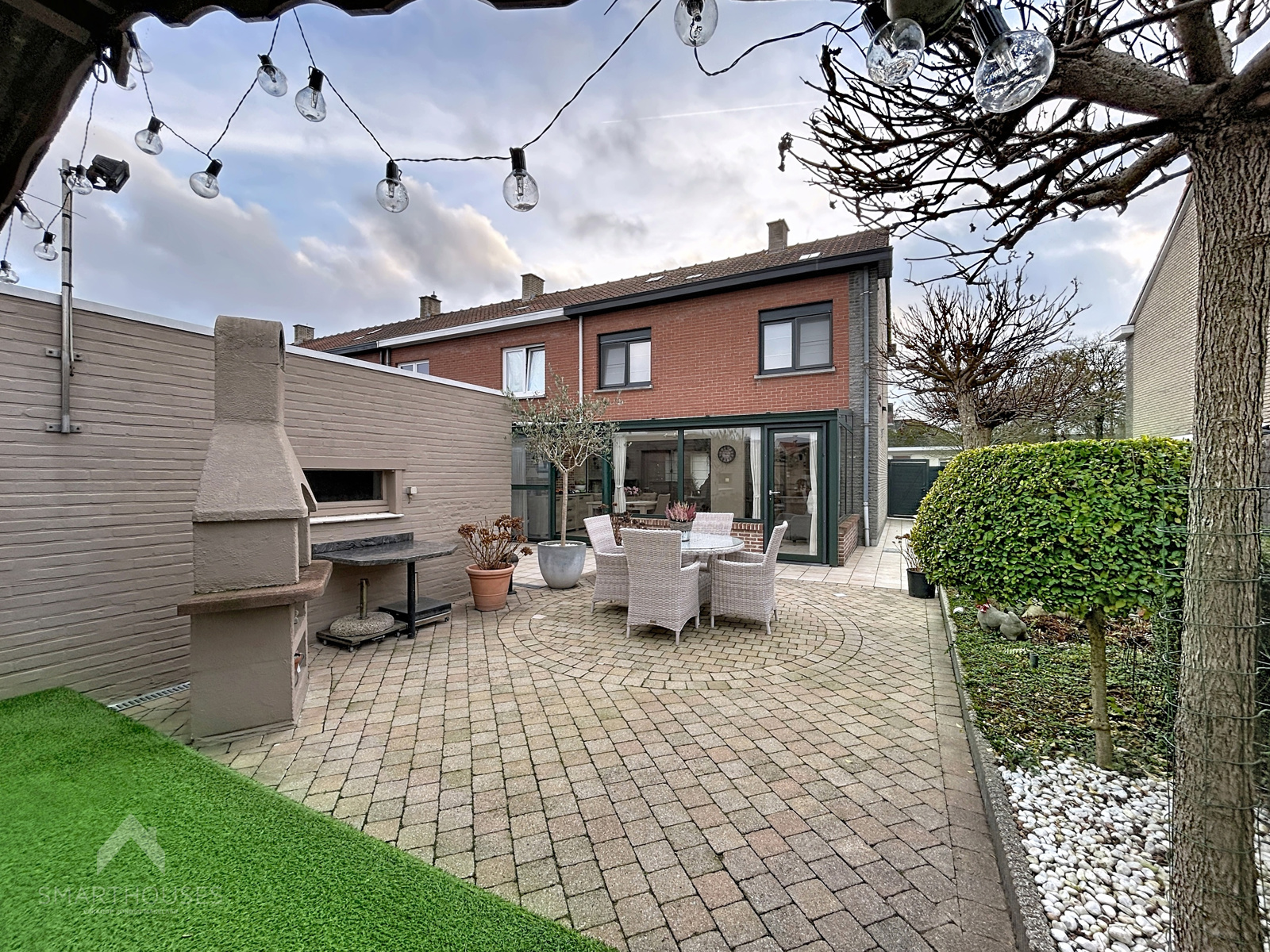 Instapklare woning met 3 slaapkamers en uitweg via garage - foto 2