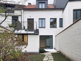 Exclusive, characterful residence with views of the Prinsenhof and expansive garden In an exceptional location in the historic heart of the city,...