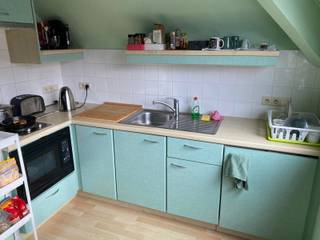<strong>Furnished studio, near the center of Zaventem.</strong><br /><br />Living room with open kitchen (equipped with oven and electric stove). Mezzanine with bed and wardrobe. Bathroom with shower and WC.<br /><strong>ALL IN RENTALPRICE!</strong>