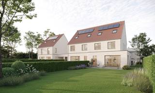 <ul>
<li>Landelijke ligging</li>
<li>Hedendaagse architectuur</li>
<li>L1, 4 en 5 voorzien van inpandige garage</li>
<li>L1, 2 en 3 mogelijkheid tot inrichten zolderverdieping</li>
<li>6% btw mogelijk bij L3, 4 en 5</li>
</ul>
<br /><strong>OMGEVING</strong><br />In de Mosseveldstraat in Berlare woon je in een rustige, residentiële buurt die tegelijk vlot bereikbaar is. De ligging biedt een aangename balans tussen landelijk wonen en goede verbindingen: je bevindt je op korte afstand van het centrum van Berlare, terwijl steden zoals Dendermonde, Aalst en Gent vlot bereikbaar zijn via de nabijgelegen hoofdwegen.<br />De omgeving staat bekend om haar groene karakter. Op wandel- of fietsafstand vind je tal van natuur- en recreatiegebieden, waaronder het Donkmeer en de omliggende wandelpaden. Ideaal voor wie houdt van buitenleven en ontspanning.<br /> <br /><strong>INDELING</strong><br />Iedere woning geniet van een uitnodigende inkomhal voorzien van gastentoilet. Van hieruit is doorgang naar de aangename leefruimte met open keuken met uitzicht op de zongerichte tuinen. Lot 1, 4 en 5 genieten van een inpandige garage met extra opbergruimte. Lot 2 en 3 zijn voorzien van een aparte berging.<br /><br />Verder is op iedere verdieping ruimte voor drie slaapkamers, een volwaardige badkamer uitgerust met ligbad, inloopdouche en dubbele lavabo. Een apart toilet is voorzien op de nachthal. Lot 4 en 5 zijn voorzien van een extra berging op de verdieping.<br /><br />Bij lot 1, 2 en 3 is er een mogelijkheid tot het inrichten van de zolderverdieping naar een volwaardige slaapkamer of hobbyruimte.<br />Kortom; iedere woning is voorzien op comfortabel wonen met voldoende ruimte en mogelijkheid!<br /><br /><strong>E-PEIL 30</strong><br />De woningen zijn uitgerust met vloerverwarming op zowel het gelijkvloers als de eerste verdieping, aangestuurd door een energiezuinige warmtepomp. Het ventilatiesysteem C en de zonnepanelen zorgen ervoor dat het E-peil van 30 wordt behaald, wat bijdraagt aan een energiezuinige en milieuvriendelijke woonomgeving.<br /><br />Wil je jouw toekomstige woning ontdekken? Bel ons op 09 394 67 95 of mail naar info@potrell.be voor meer info of een afspraak!<br /><br />WONING OP MAAT | JOUW WONING, JOUW STIJL<br />Maak van deze woning jouw droomhuis op maat! Voeg je eigen smaak en persoonlijkheid