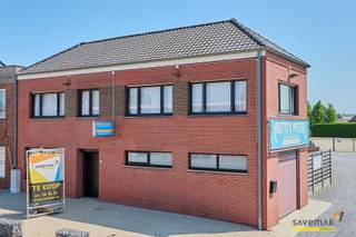  Deze stadswoning biedt 4 volwaardige slaapkamers, een open keuken en een inpandige garage. Verder is het technisch ook in orde want: asbestveilig en...