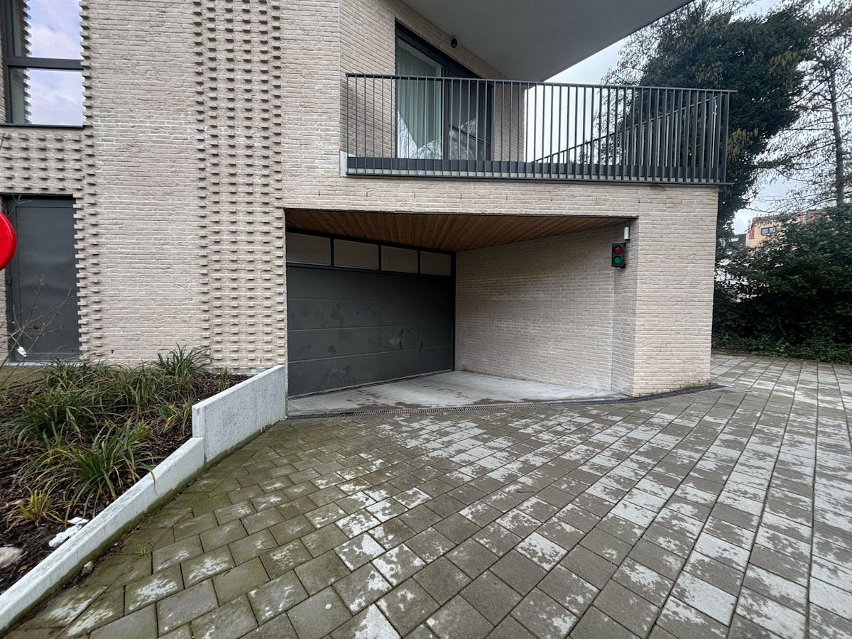 Staanplaatsen te koop in Neder-over-Heembeek! - foto 1