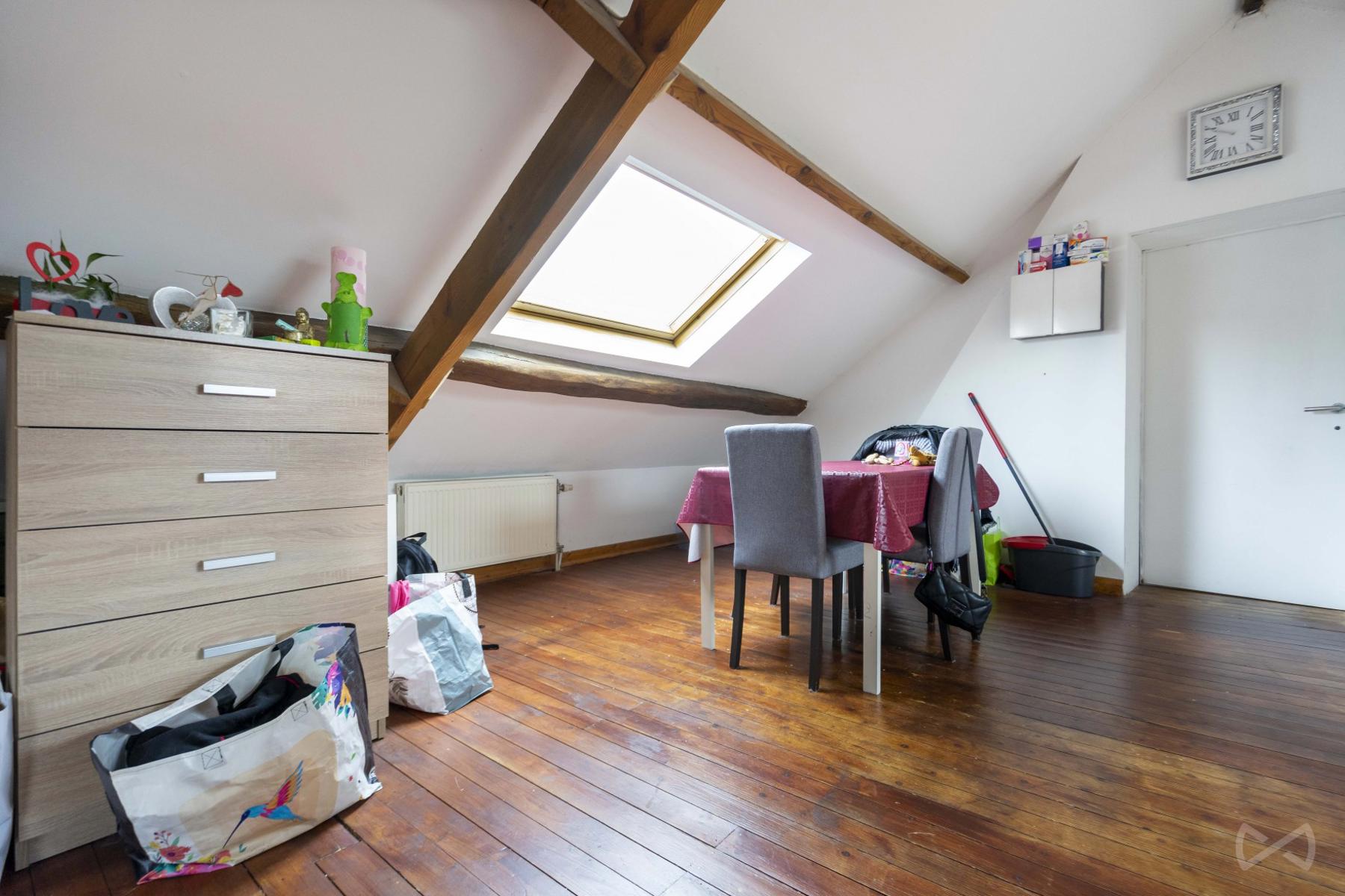 Appartement te huur in Morlanwelz met 2 slaapkamers - foto 5