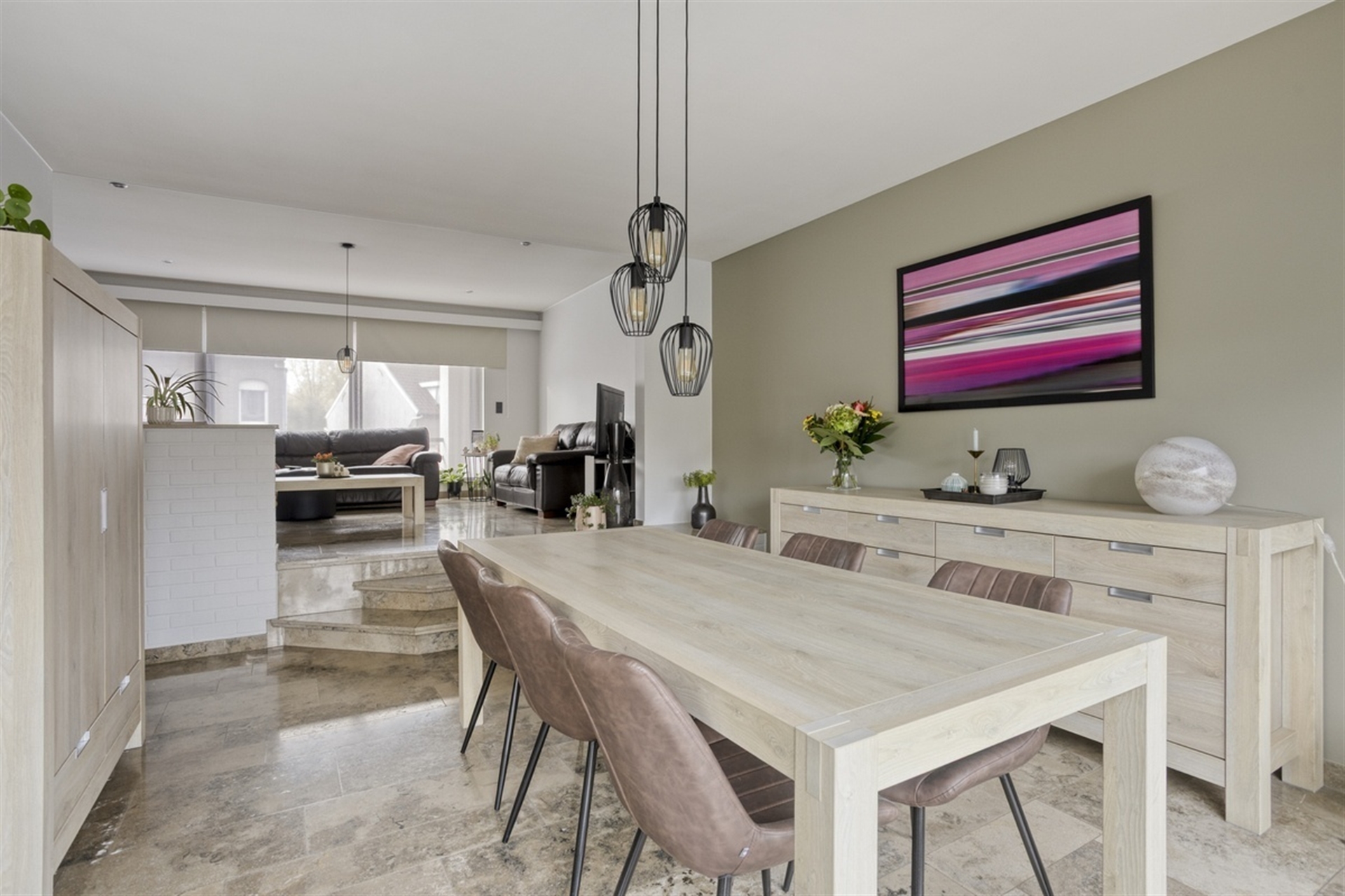 Riante Woning met 4 Slaapkamers - foto 4