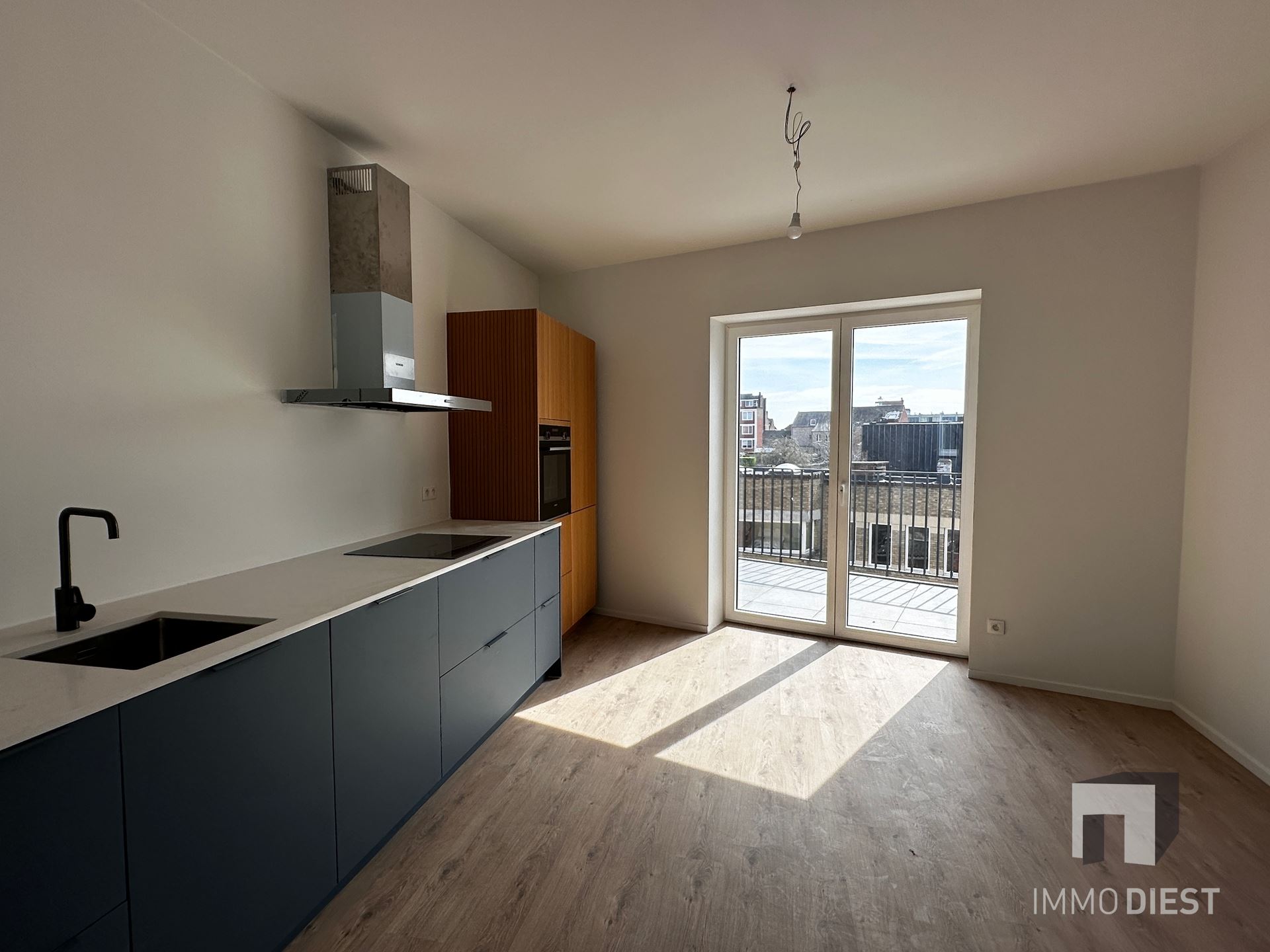 Knap appartement met terras en 2 slpks - centrum Diest - veel lichtinval - foto 3