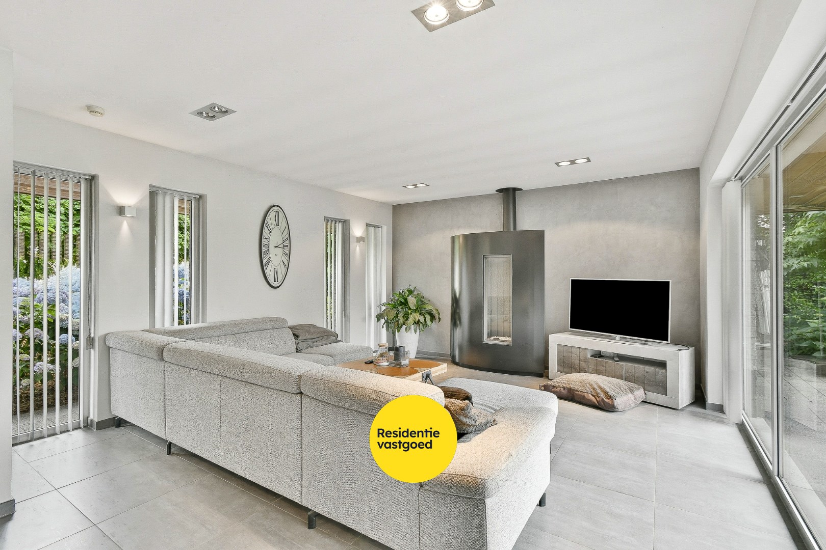 Instapklare alleenstaande woning met 4 slaapkamers op rustige ligging in Koekelare - foto 5