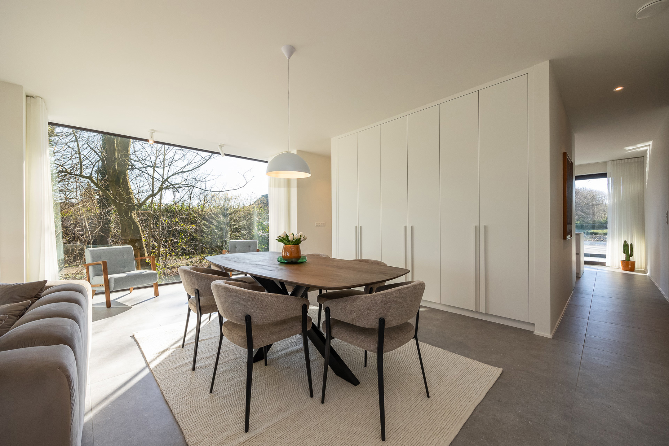 Nieuw bemeubeld app met 2 slpks, 2 badks en 2 terrassen.  - foto 3