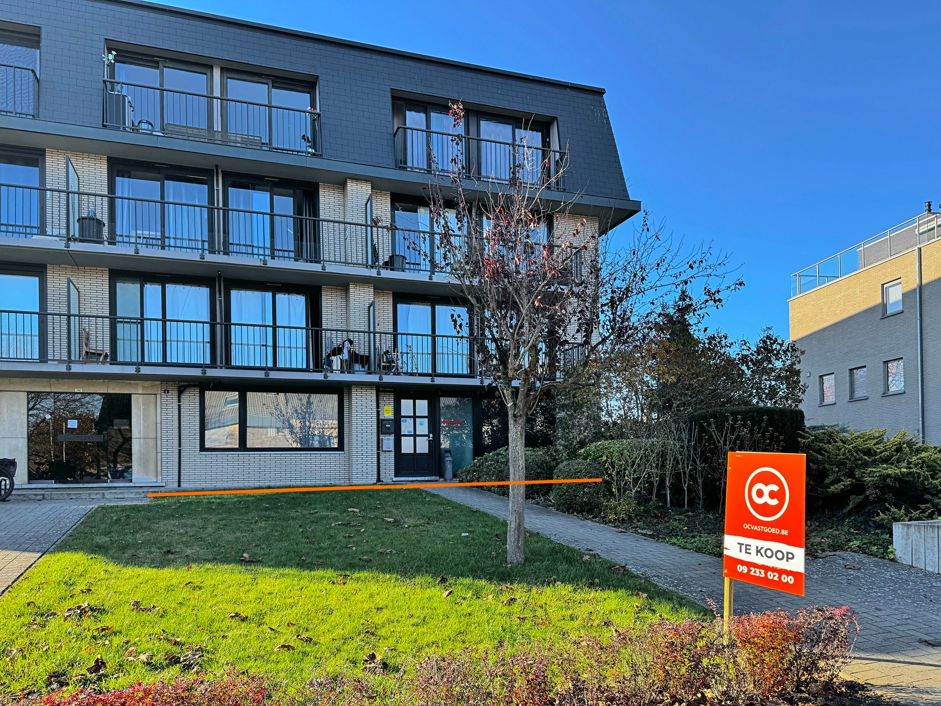 2 appartementen 154 en 154A inclusief privatieve fietsenstalling, 2 autostaanplaatsen, wasplaats en berging te Merelbeke "Flora" - foto 1