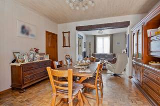 Vous êtes à la recherche d’une maison accueillante et bien agencée, idéalement située à Asse ? Cette propriété mérite sans aucun doute votre...