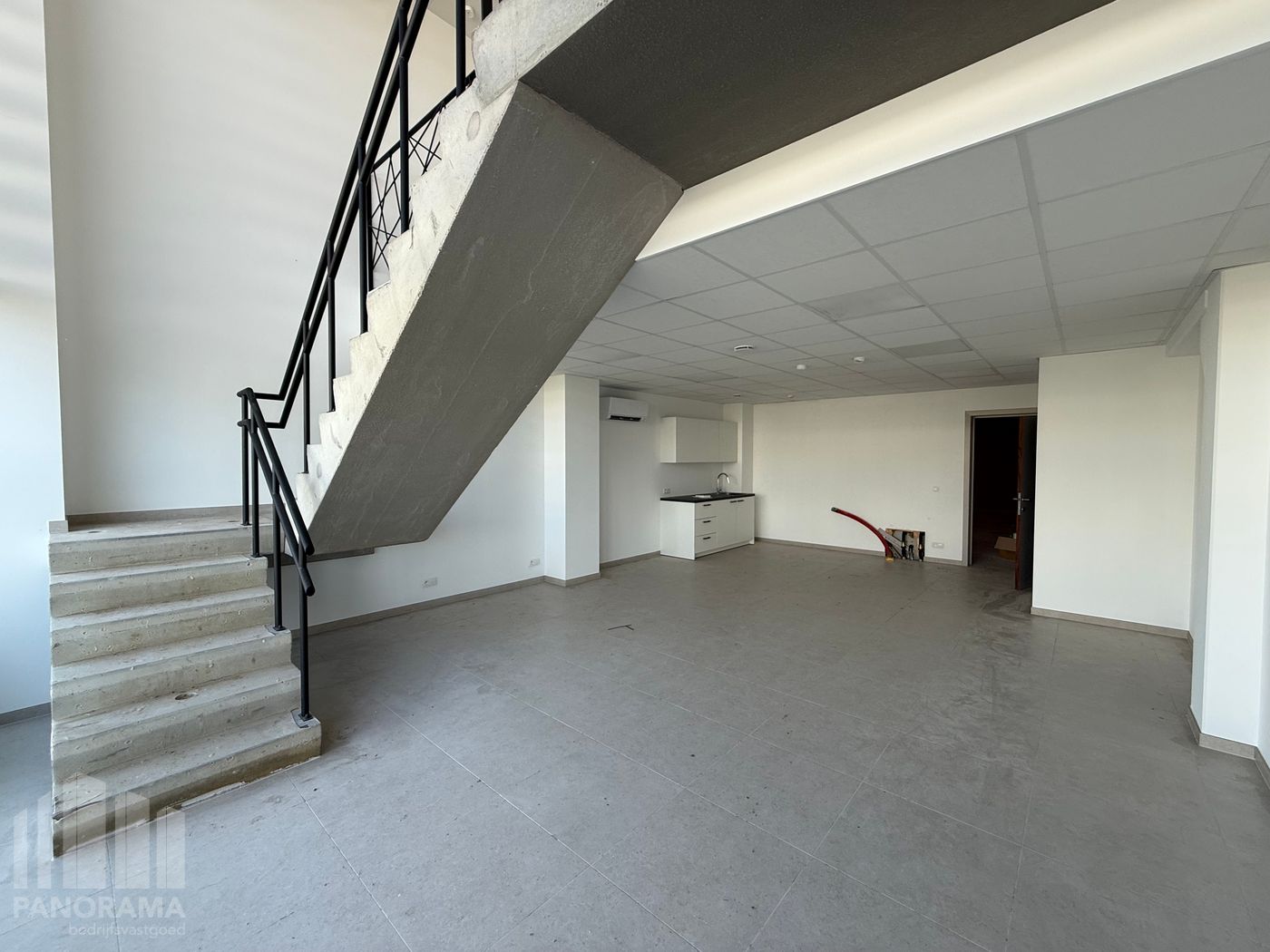 Nieuwbouw KMO-unit van 567 m² op een topligging te Evergem - foto 4