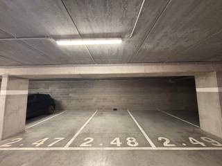 BRUSSEL - Lot van 9 parkings + 1 gratis: Een succesvolle, zorgeloze en gediversifieerde investering. Minimaal potentieel rendement van 4,44%...
