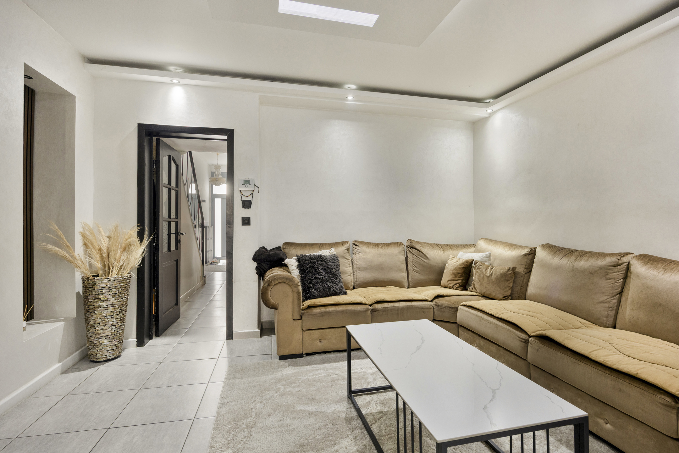 Instapklare woning met 4 slaapkamer en stadskoer. - foto 5