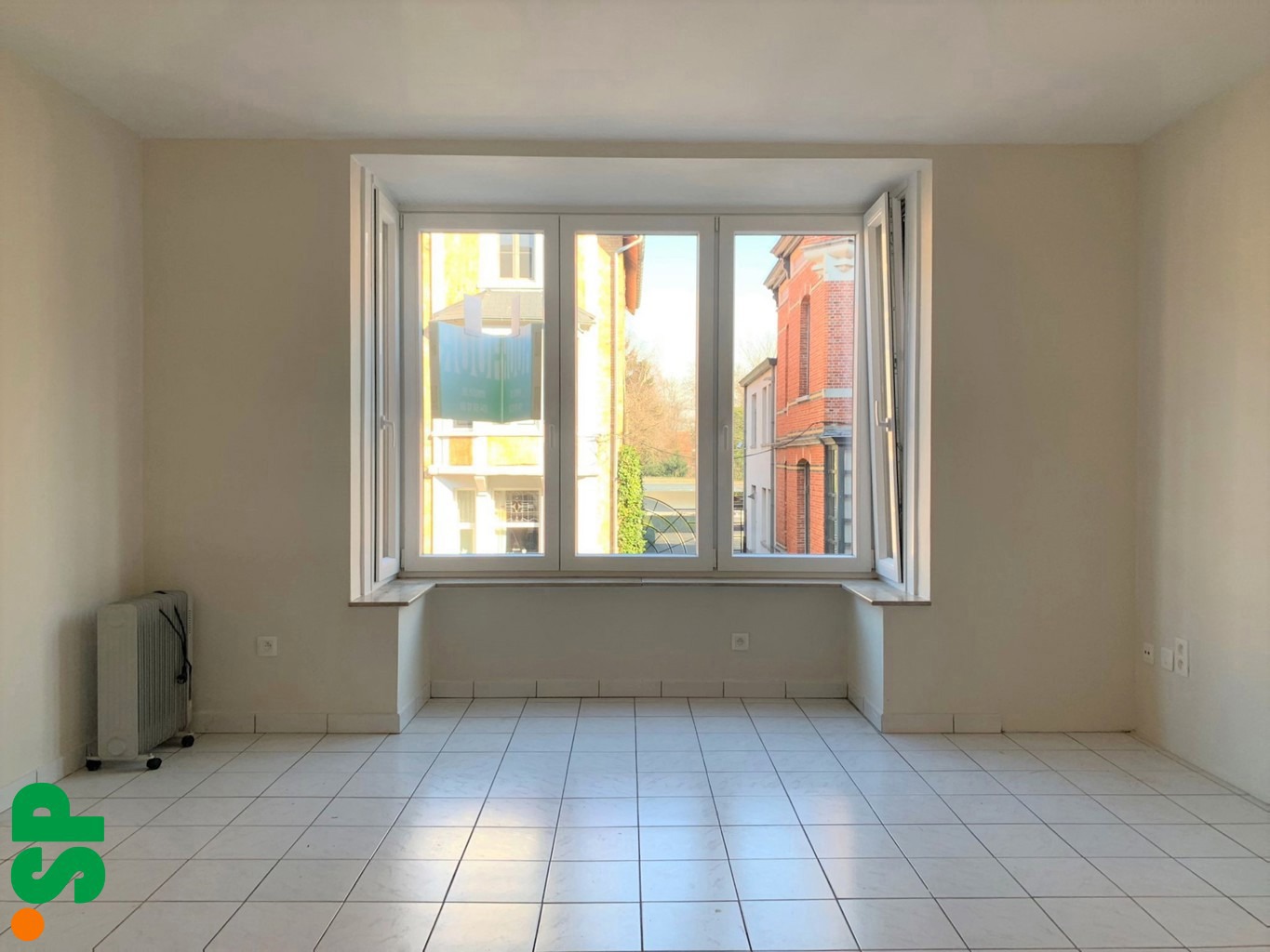 Gerenoveerde studio op de eerste verdieping in het centrum van Geel. - foto 1