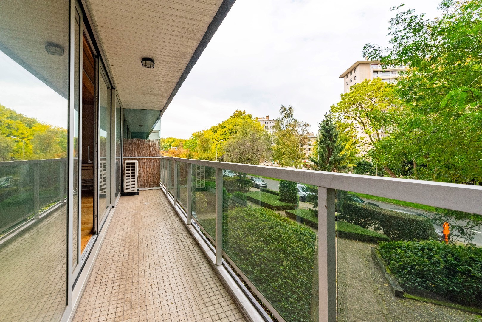 Ruim appartement aan de iconische Fruithoflaan! - foto 5