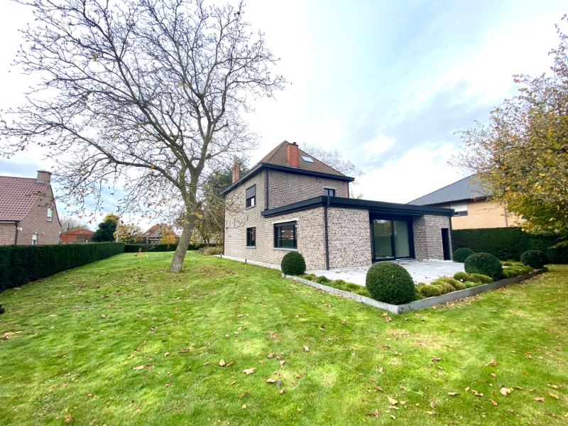 Subliem recentelijk gerenoveerde villa met 4 slaapkamers - foto 4