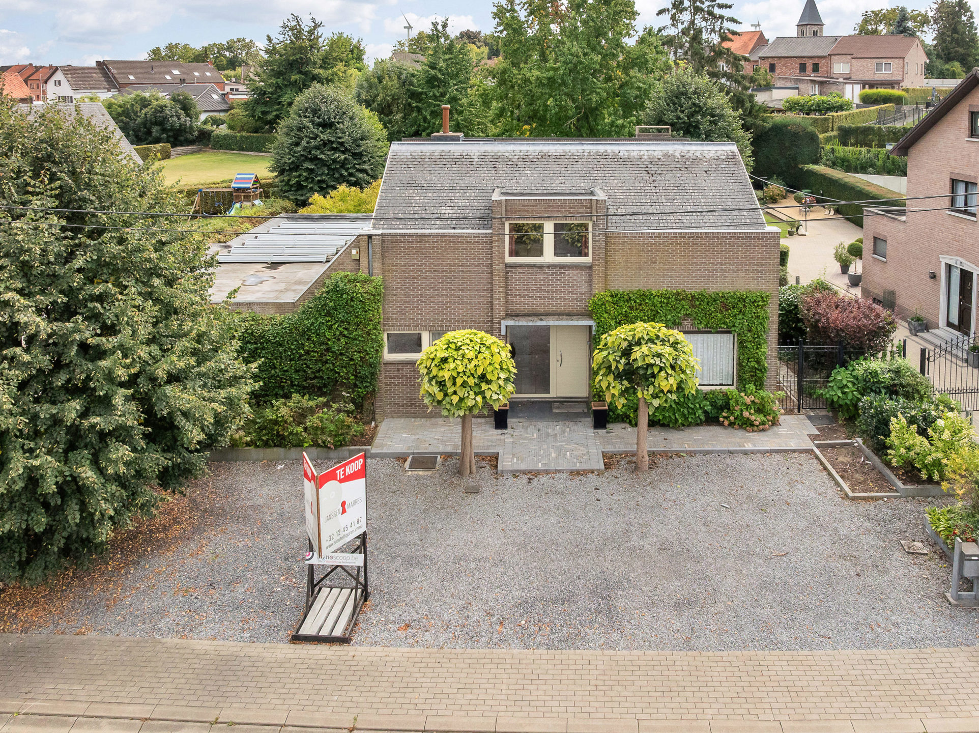 House for sale in Riemst with 4 bedrooms - photo 1