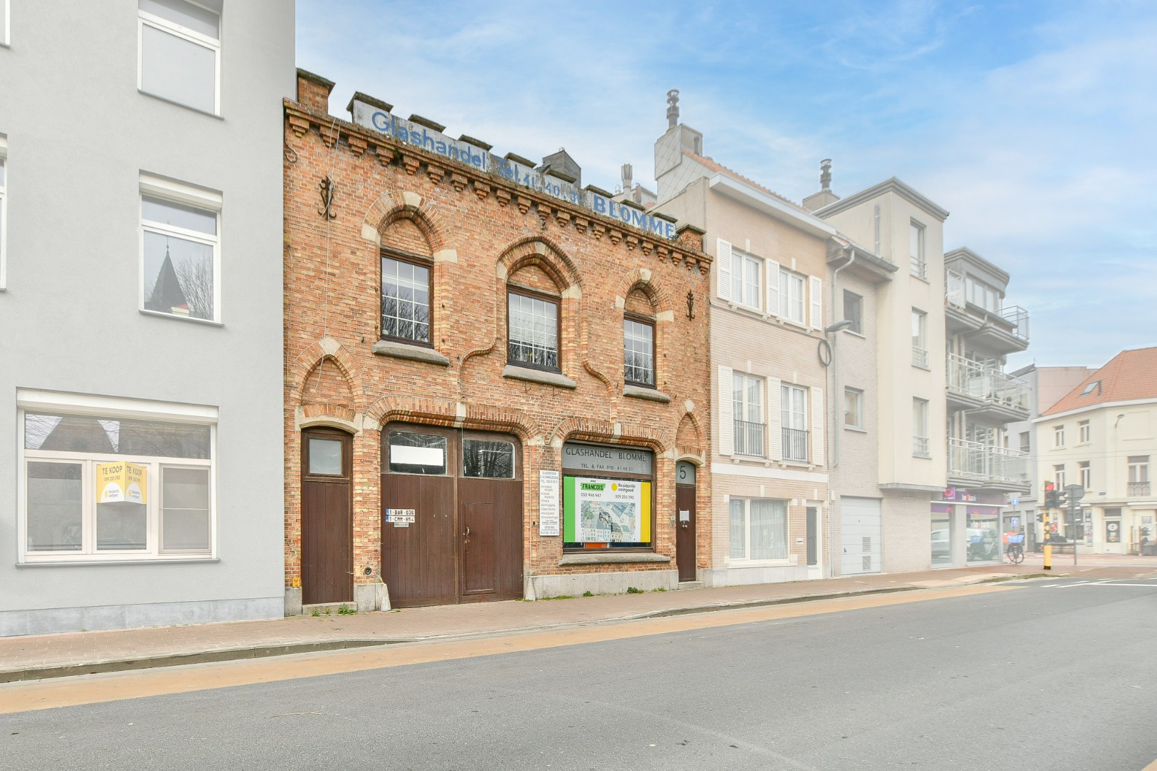 Uniek handelshuis met renovatiepotentieel in het hart van Blankenberge - foto 1
