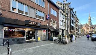 Op een absolute topligging in het centrum van Hasselt bevindt zich dit commercieel handelspand van ca. 142 m², gelegen op de gekende Zuivelmarkt –...