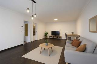 Dit instapklare appartement bevindt zich op de tweede verdieping van een kleinschalig gebouw en biedt een praktische indeling met...