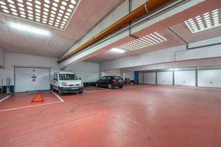 Ben je op zoek naar een investering met goed rendement: afzonderlijke autostaanplaats op gunstige locatie. Deze parkeermogelijkheden bieden een...