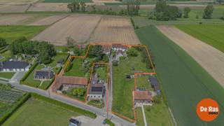 EERSTE BEZOEKDAG ZATERDAG 13 JUNI 2026 VAN 9U TOT 12U (ENKEL OP AFSPRAAK!!)BRAKEL – Unieke eigendom met twee woningen op ca. 48 areIn het rustige en...