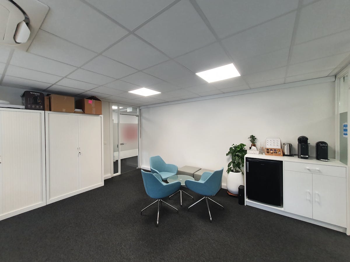 Bureaux (18 - 60 m²) dans le centre d'affaires IDOLA Lochristi - photo 4