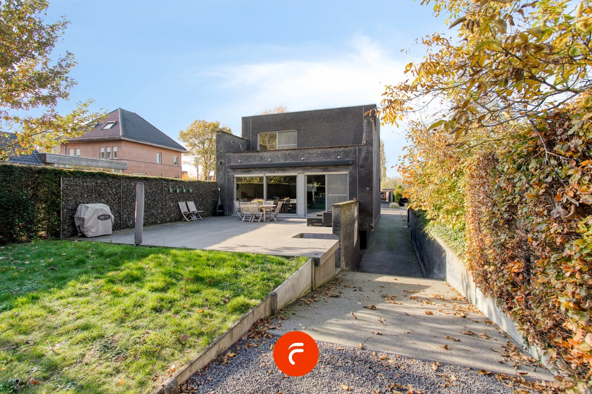 Uiterst ruime en moderne woning in het centrum van Marke - foto 4