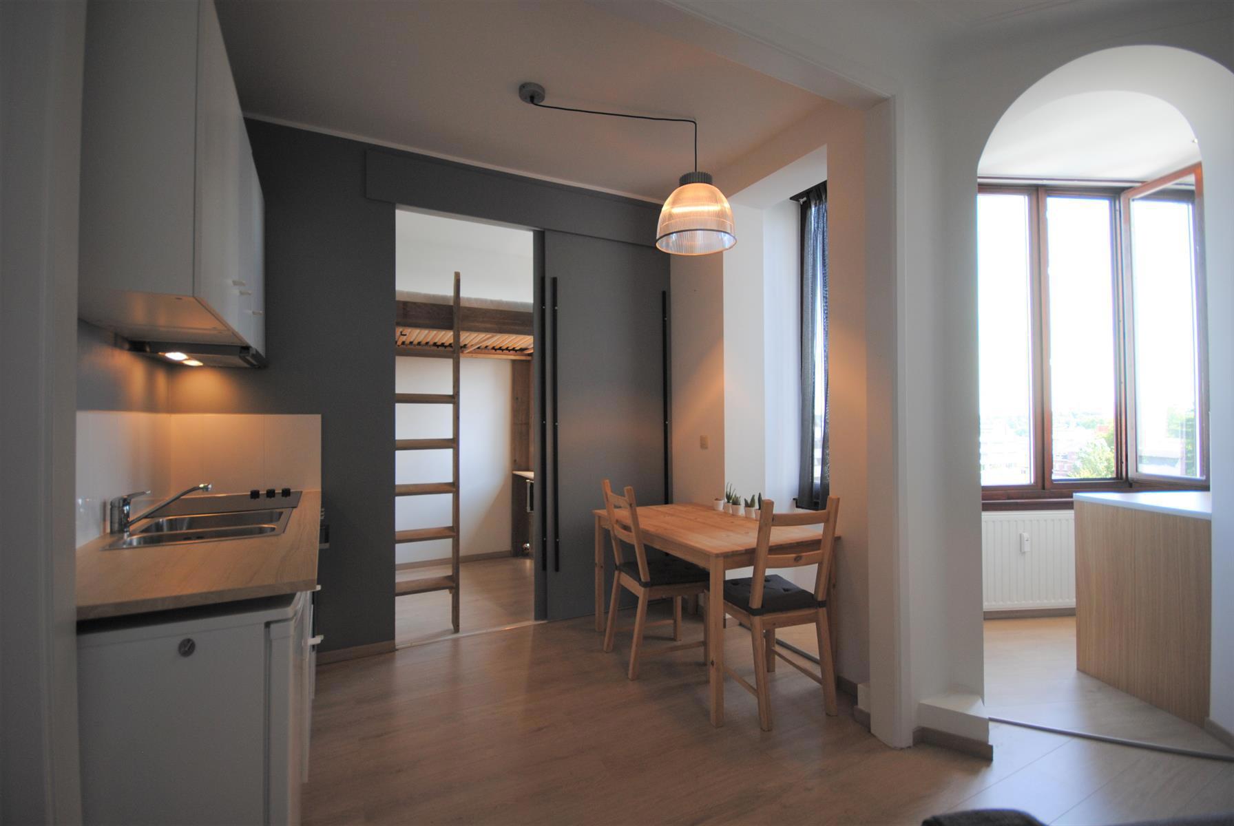 Gemeubeld studio-appartement in statig gebouw op toplocatie  - foto 4