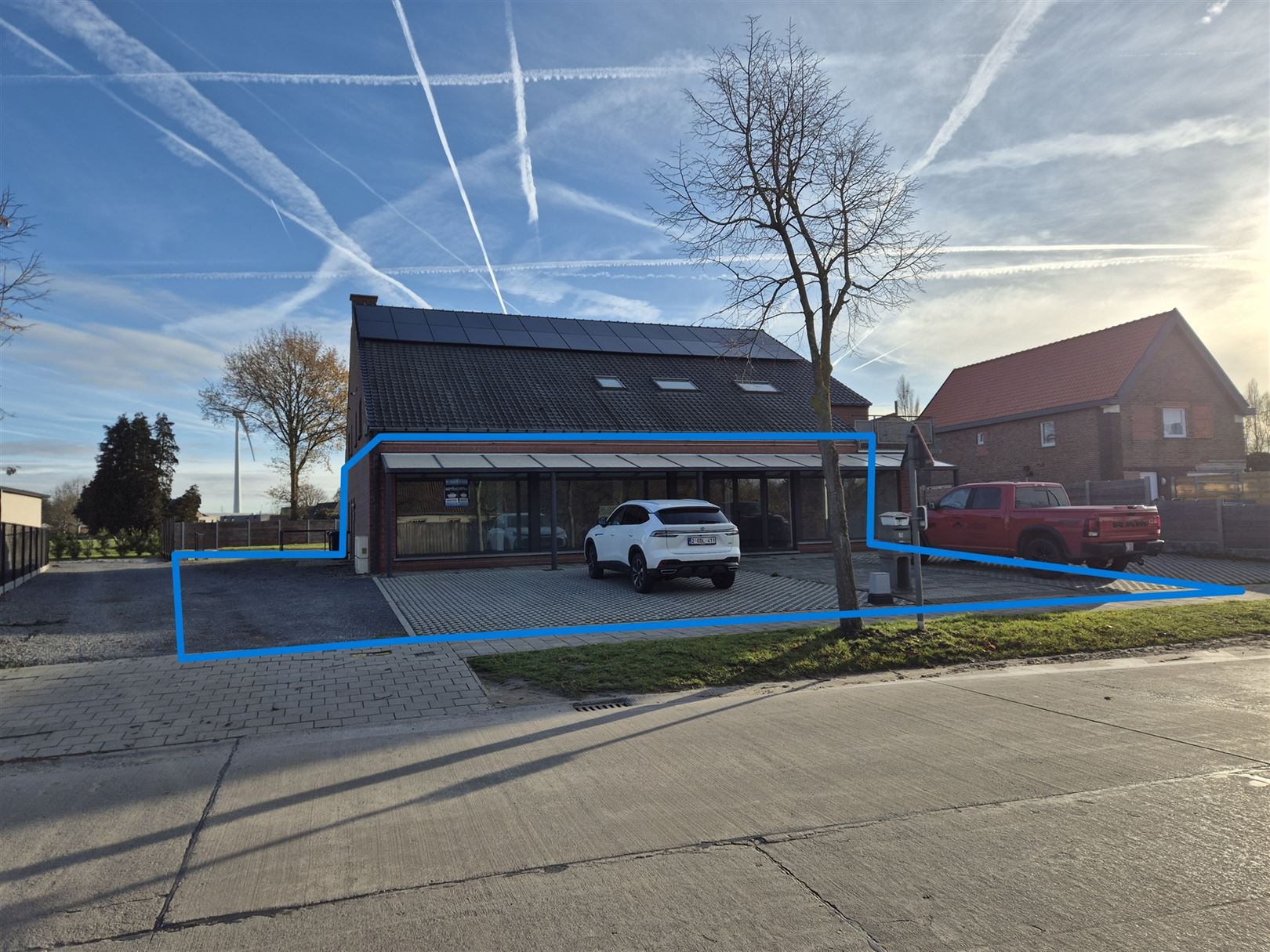 Handelsruimte met aansluitend appartement - foto 1