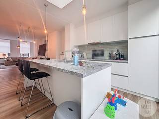 Deze woning ligt ideaal gelegen in het bruisende centrum van Maaseik, op wandelafstand van de Markt, winkels, scholen en openbaar vervoer.De...