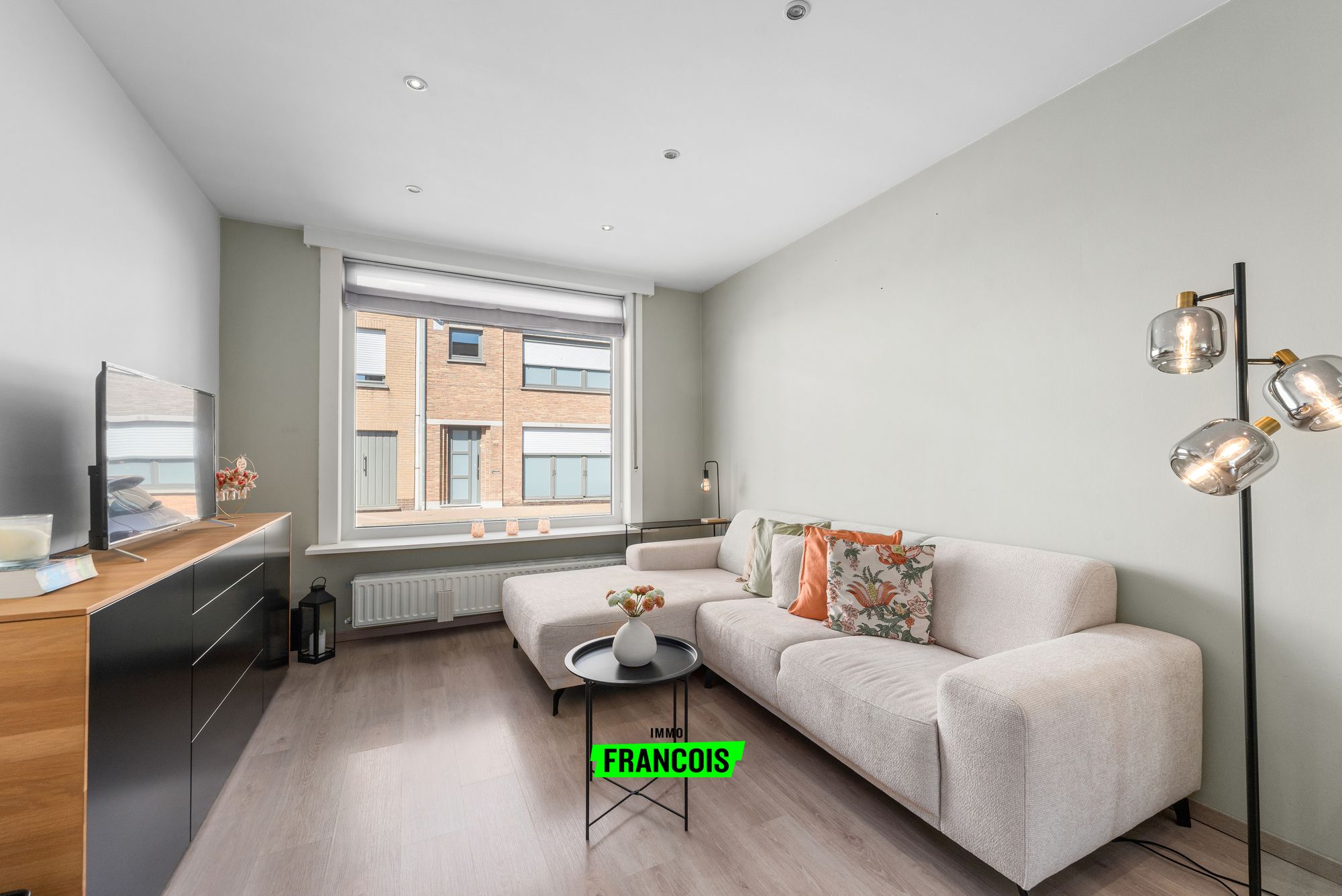 Geheel gerenoveerde woning met zonovergoten tuin in Blankenberge - foto 4