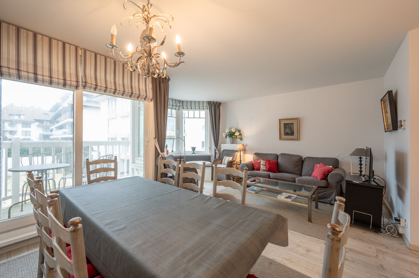 Duplex-appartement gelegen in zijstraat tussen Kustlaan en Zeedijk-het Zoute - photo 3