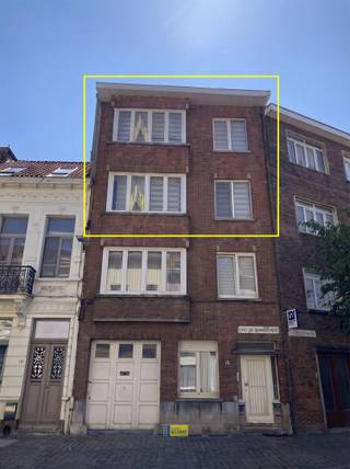 Op zoek naar 4 slaapkamer appartement met ruim terras in Oud-Berchem?Dan nodigen we je graag uit in de Van Hombeekstraat. Vooraan hebben we zicht op...