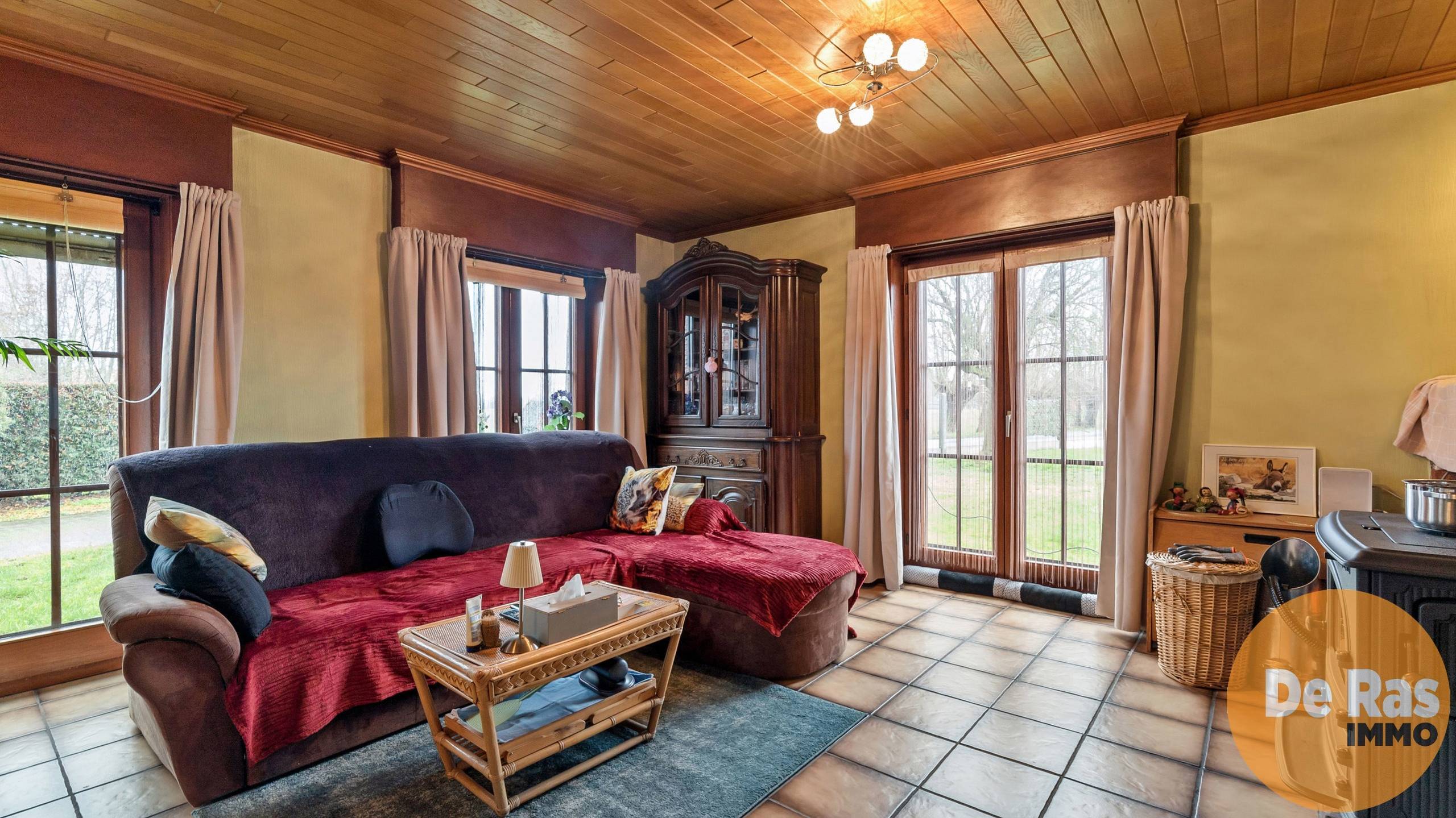 LOKEREN - Te renoveren woning met 2 slpks, garage en tuin - foto 2