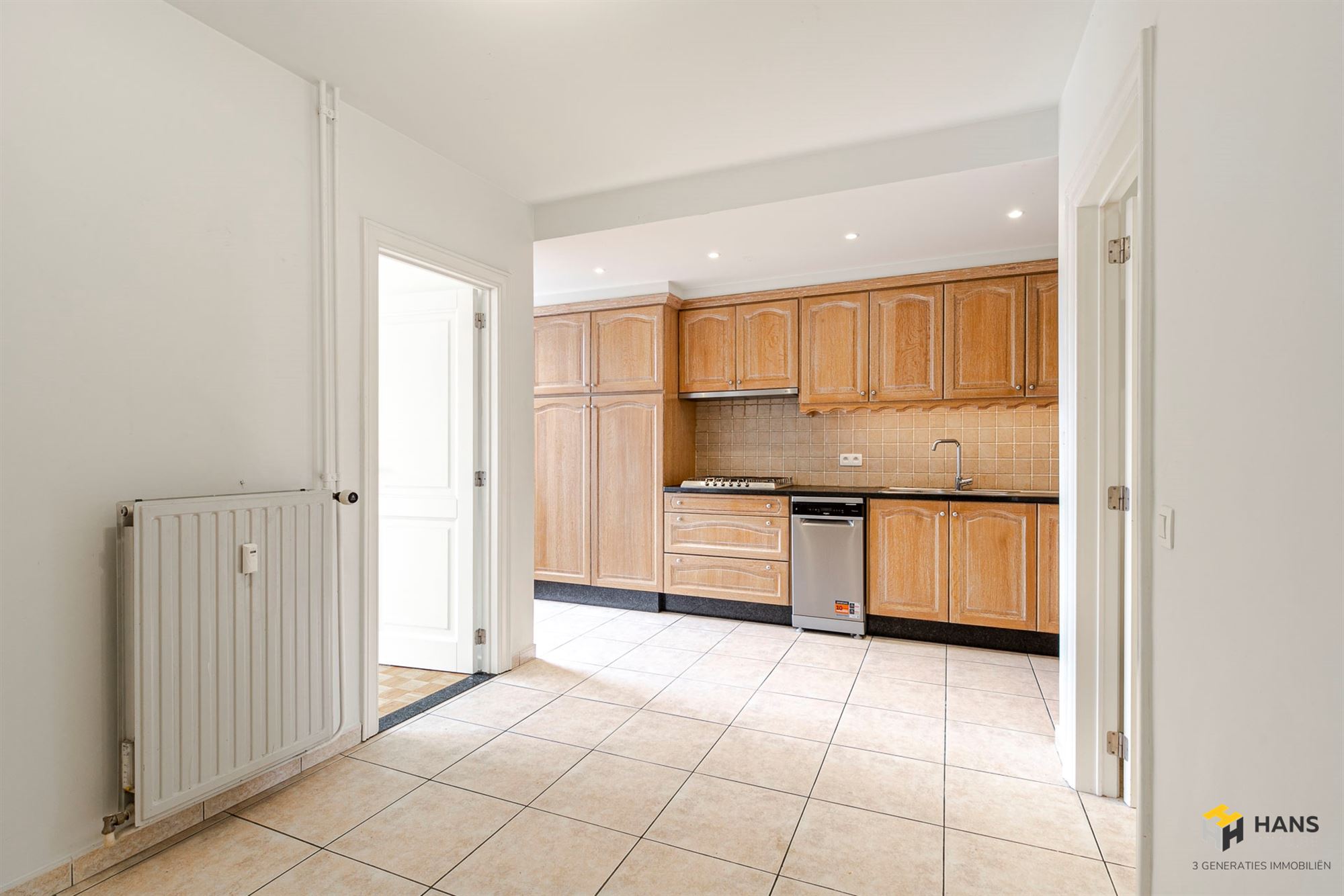 Lichtrijk appartement (92 m²) met 1 slaapkamer en terras (3 m²) in Antwerpen (2000). - foto 5