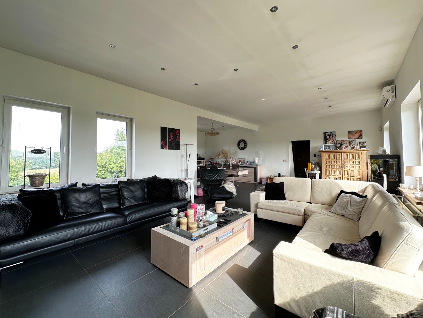 Te koop , multifunctionele eigendom met ruim woongedeelte, handelsruimte en zonneterras op toplocatie in Maarkedal - foto 2