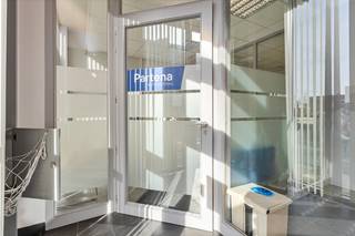 Op zoek naar een kantoorruimte op een commerciële TOPligging met veel visibiliteit? In het centrum van Eeklo, rechtover het Kruger centrum is...