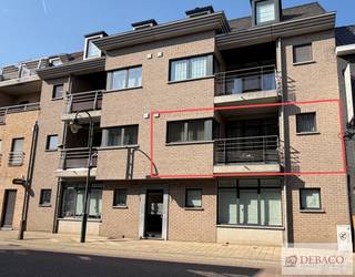 Centraal gelegen appartement met 2 slaapkamers te Herenthout!Dit mooie appartement bestaat uit een ruime inkomhal, apart gastentoilet, ruime...