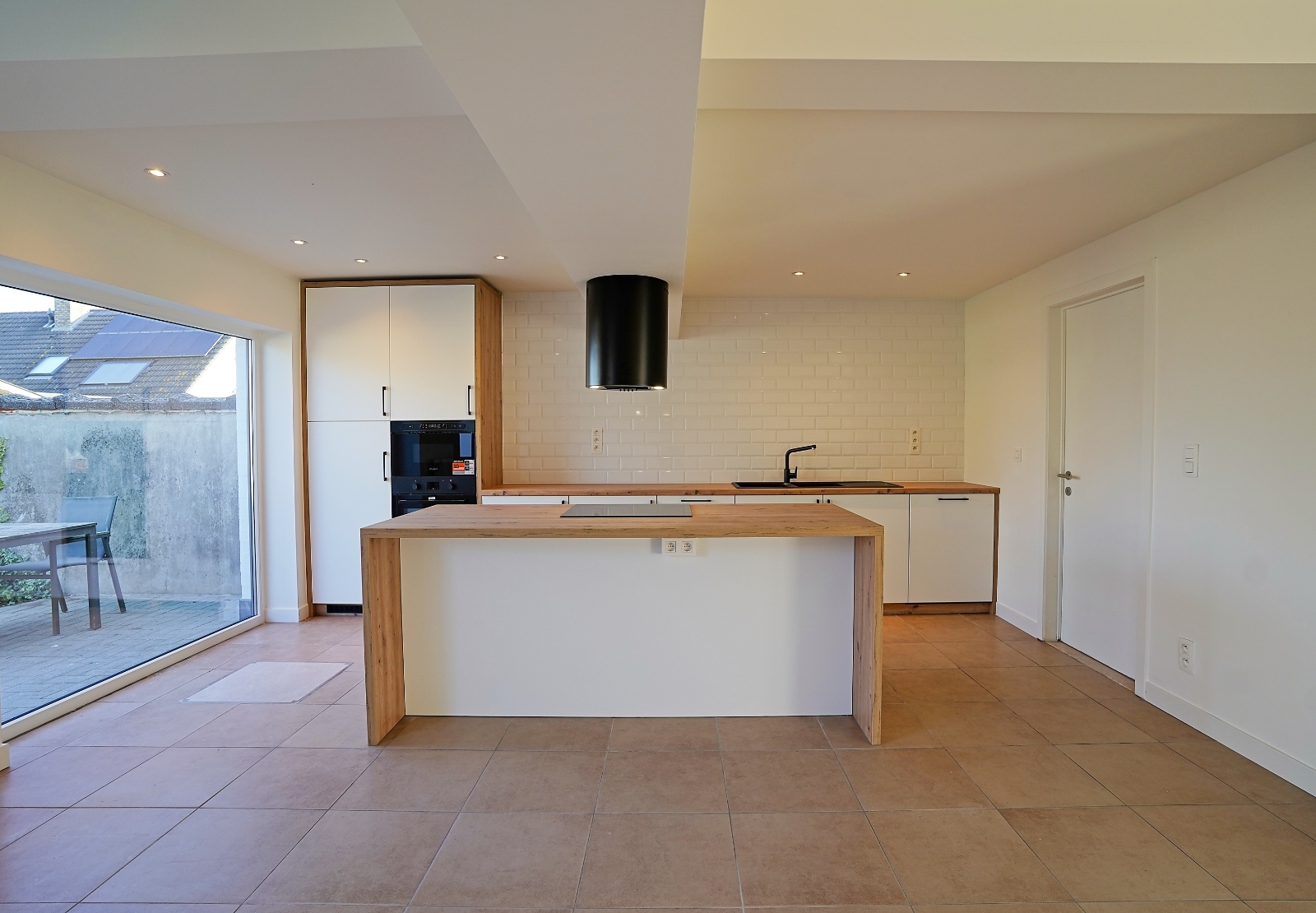 Prachtig gerenoveerde woning met 4 slaapkamers te Ledegem - foto 4