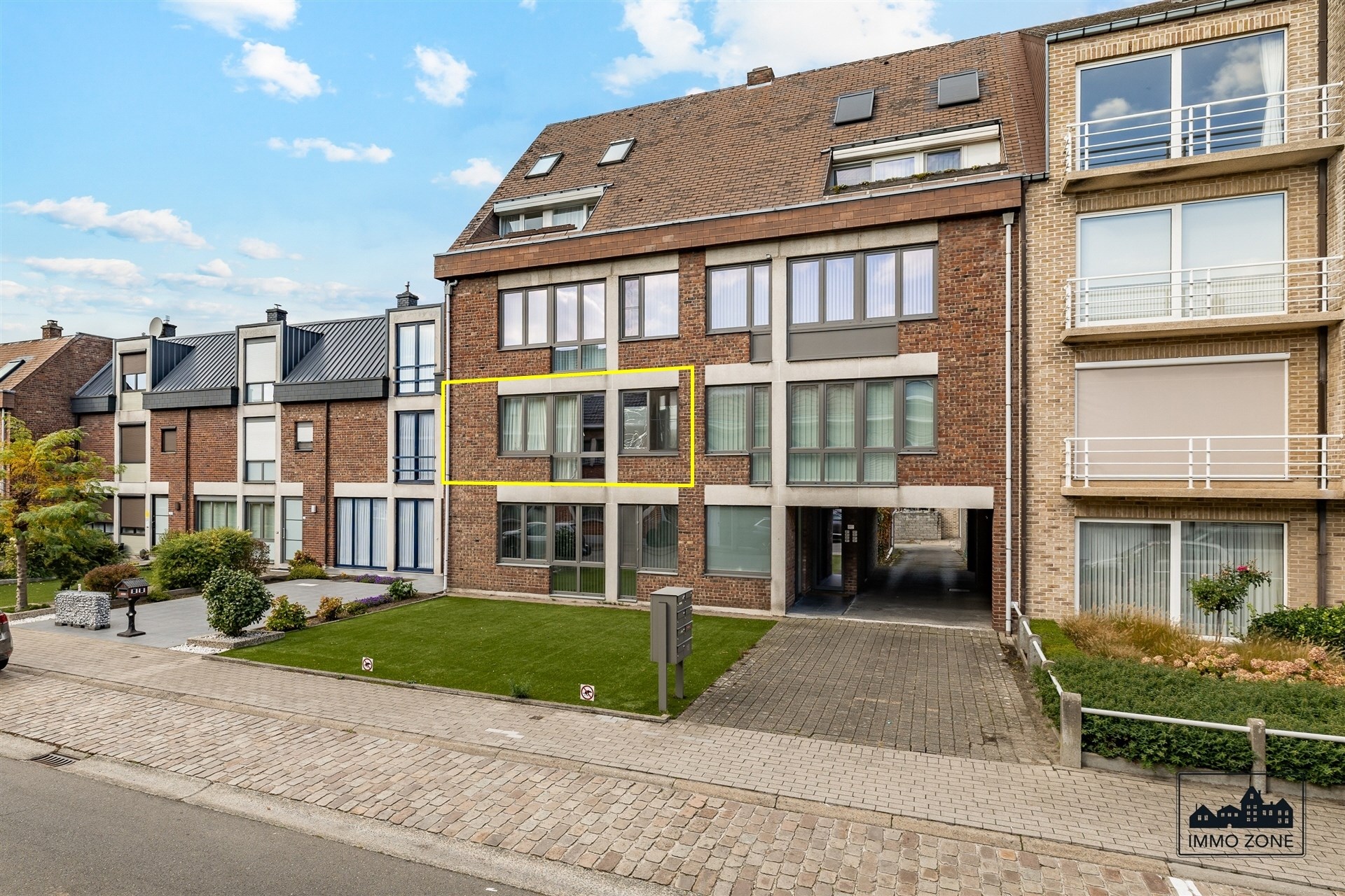 Gunstig gelegen appartement met 2 slaapkamers en garage - foto 2