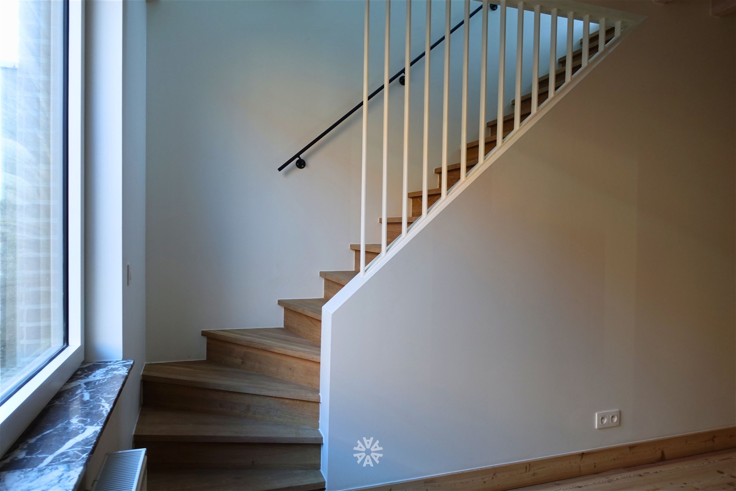 Gerenoveerde bel-etage op goede locatie te huur in Gent - foto 5