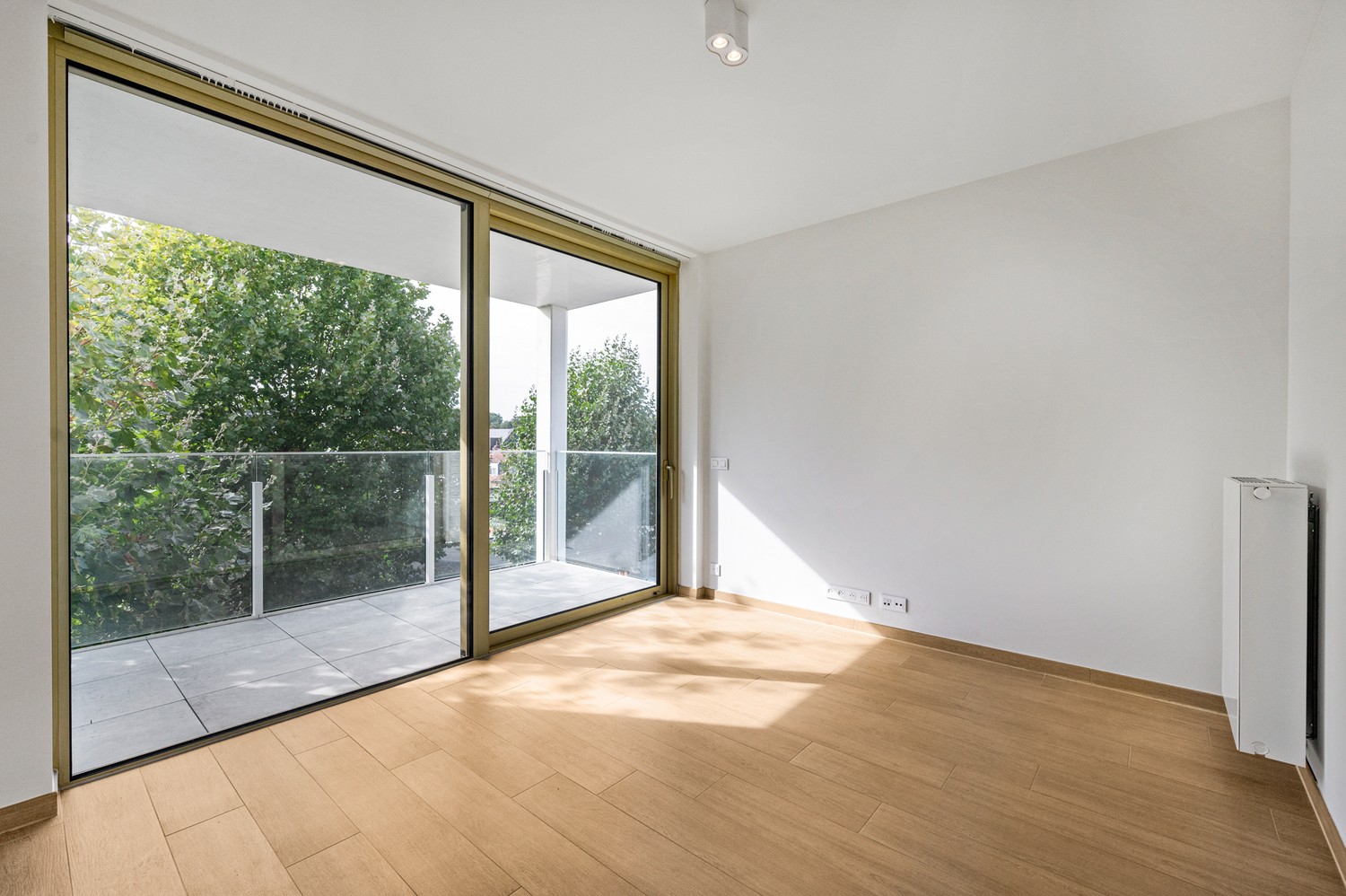 Modern 1-slaapkamer BEN appartement met een terras en autostaanplaats te Kapellen! - foto 4