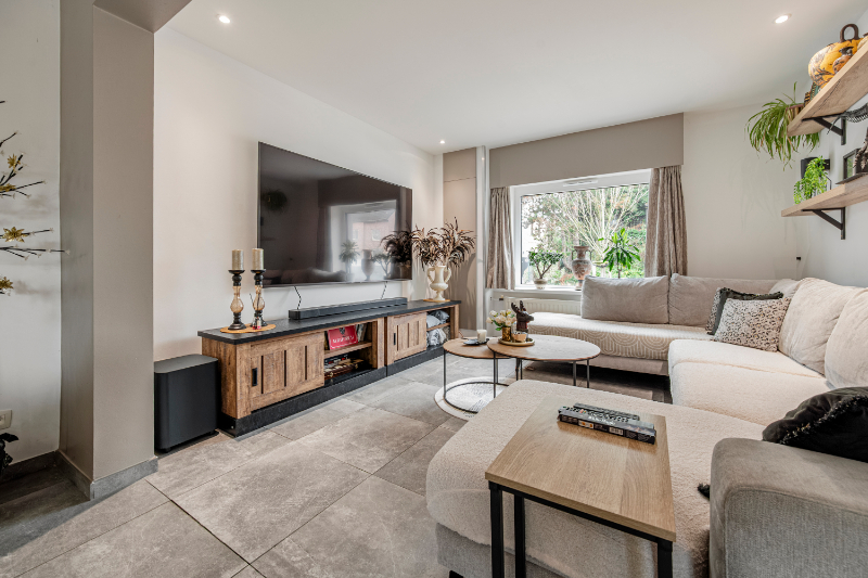 ZEER SPECIALE PRACHTIG GERENOVEERDE HALF OPEN BEBOUWING - foto 3