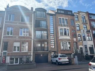 Overdekte parkeerplaats in residentie ' Orion' in het centrum van Blankenberge.Automatische ingangspoort en verlichting voorzien, vraagprijs : 45.000...